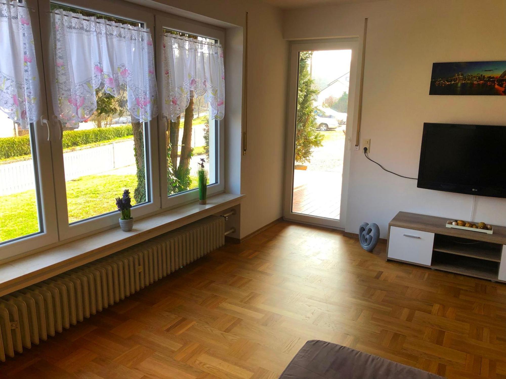 Ferienwohnungen / Ferienhaus Adelsried Zewnętrze zdjęcie